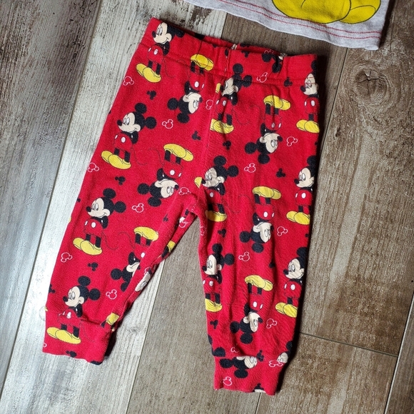 Mickey Mouse Pajamas Size 12 Months Disney Sleep Outfit Baby Boys PJs Pajamas - Picture 6 of 9